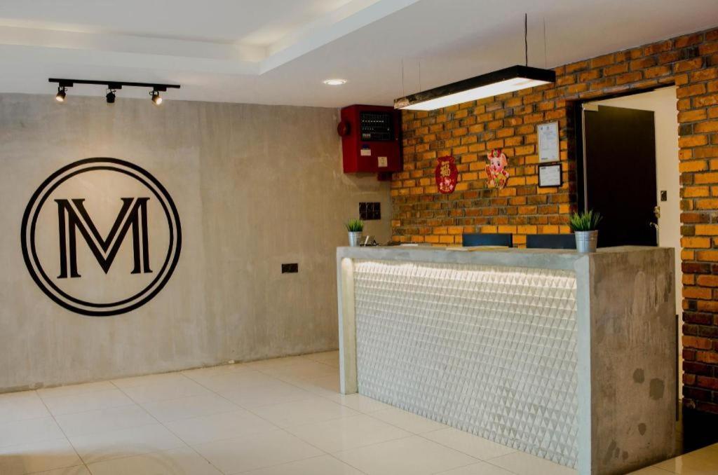 Monaco Boutique Hotel Sadong Jaya Kota Kinabalu Bagian luar foto