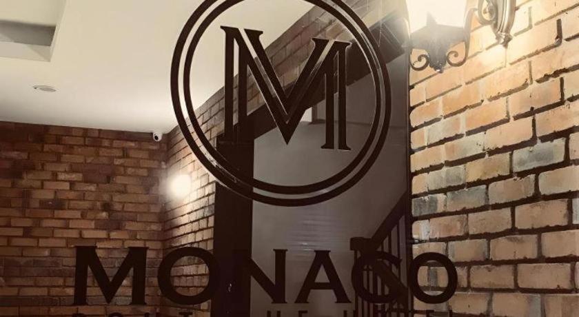 Monaco Boutique Hotel Sadong Jaya Kota Kinabalu Bagian luar foto