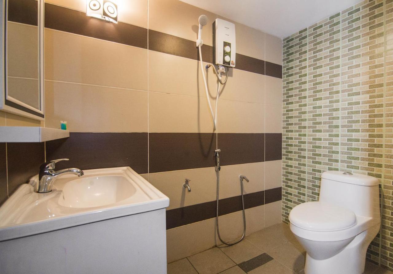 Monaco Boutique Hotel Sadong Jaya Kota Kinabalu Bagian luar foto